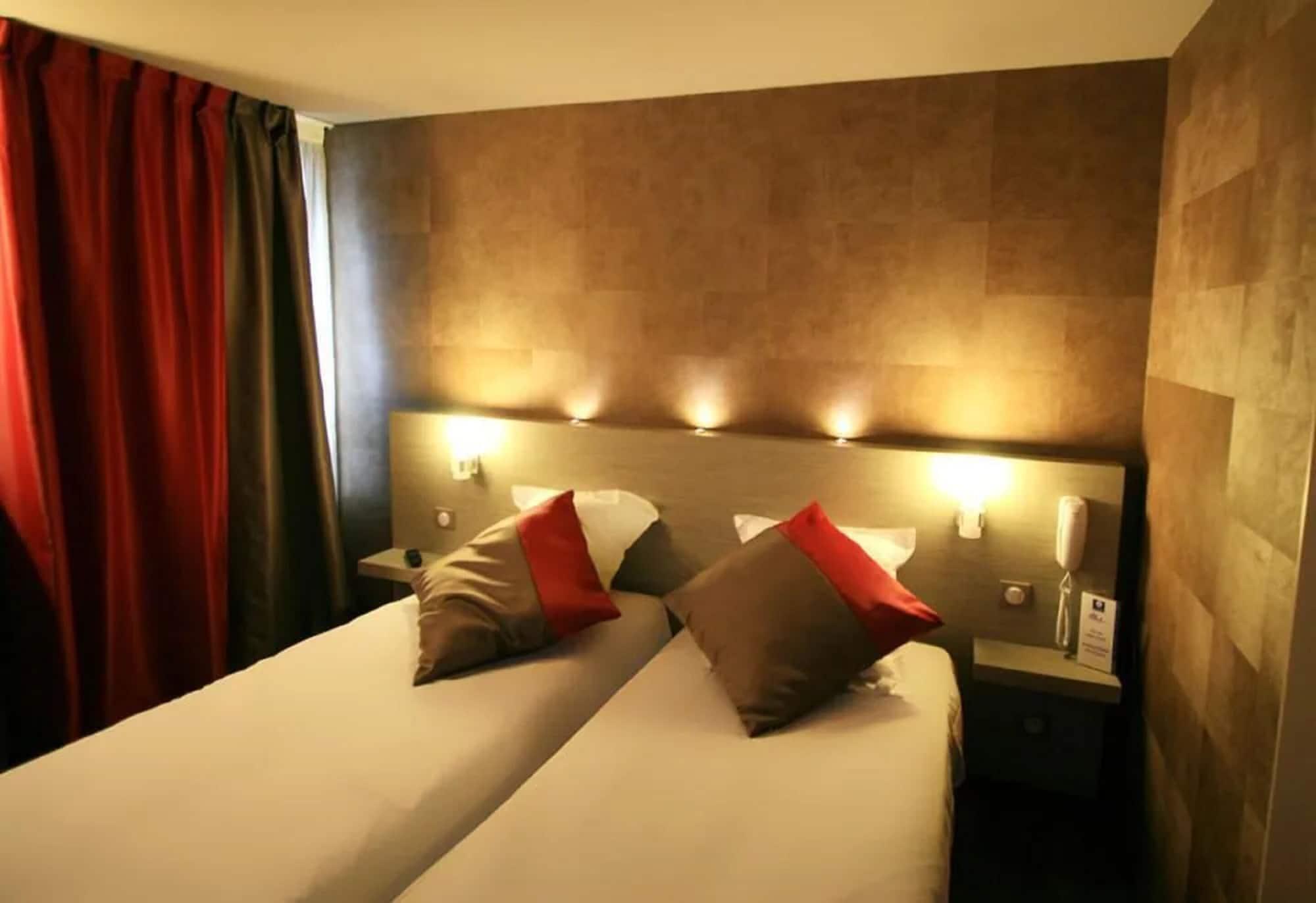 Best Western L'Atelier 117 Maubeuge Bilik gambar