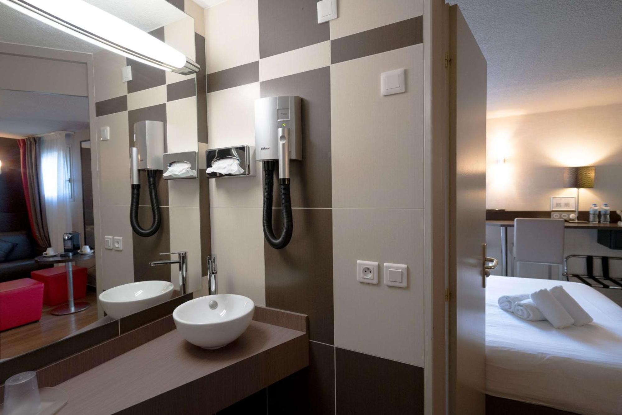 Best Western L'Atelier 117 Maubeuge Luaran gambar