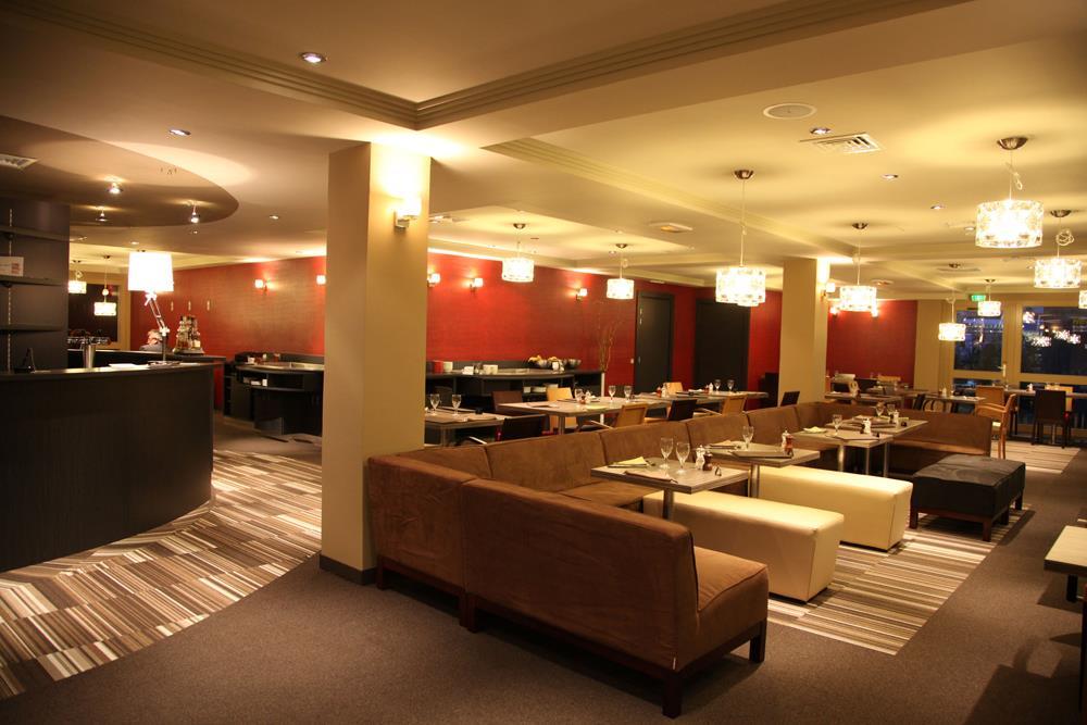 Best Western L'Atelier 117 Maubeuge Restoran gambar